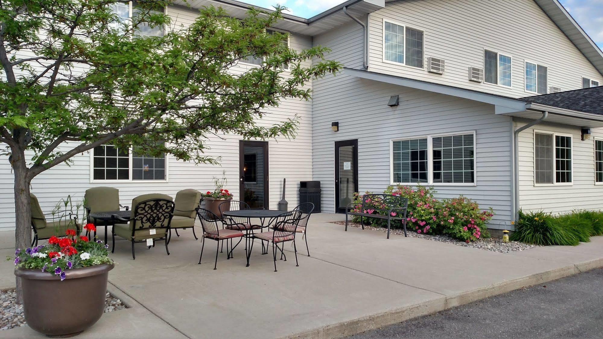 Choteau Stage Stop Inn Exterior photo